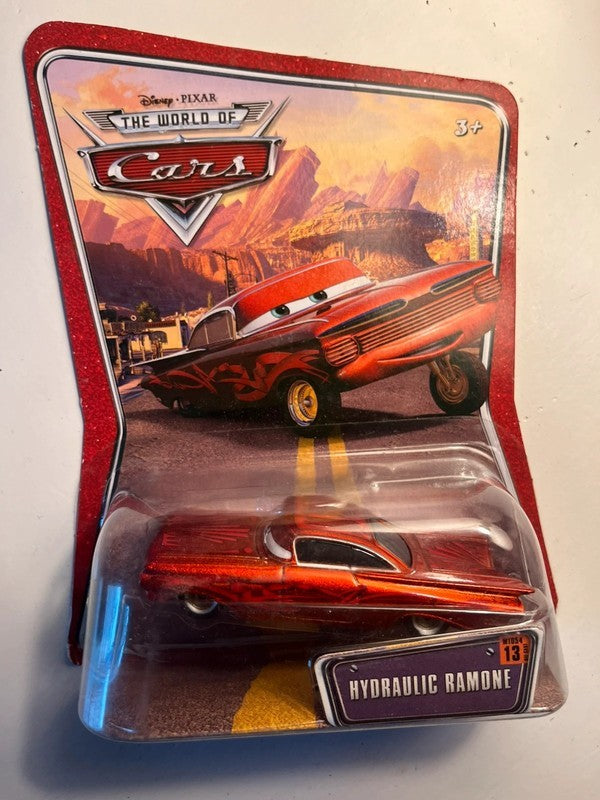 Voiture Cars Disney Pixar Ramone Hydraulic