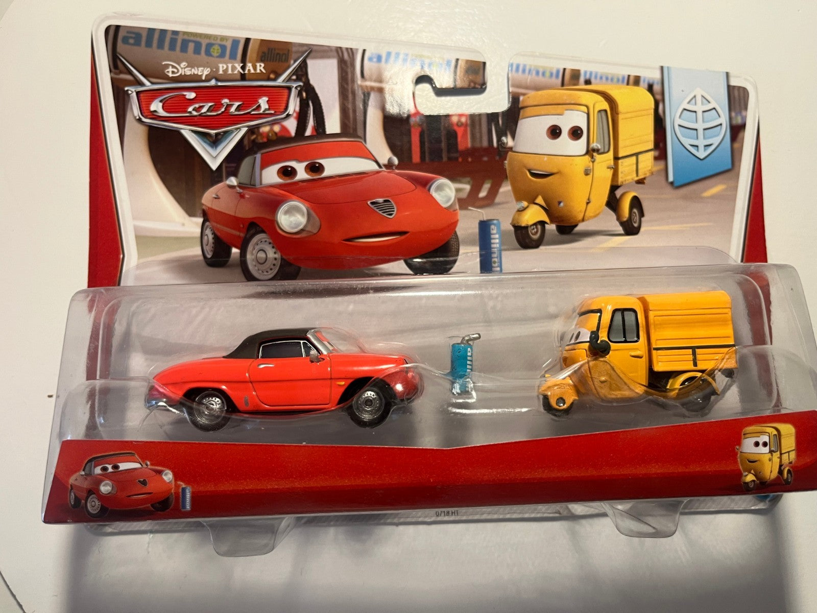 Coffret 2 voitures Cars Disney Pixar Shawn Krash + Sal Machiani (rare)