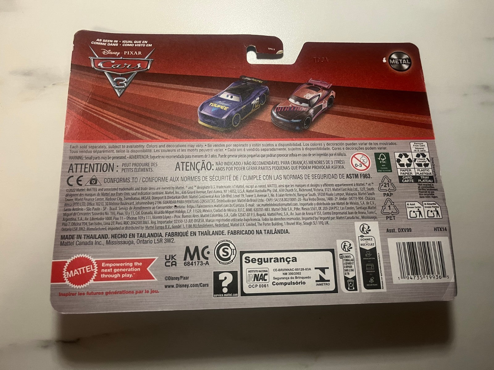 Coffret 2 voitures Cars Disney Pixar M Fast Fong + Kris Revstopski
