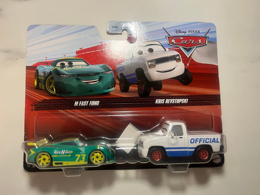 Coffret 2 voitures Cars Disney Pixar M Fast Fong + Kris Revstopski