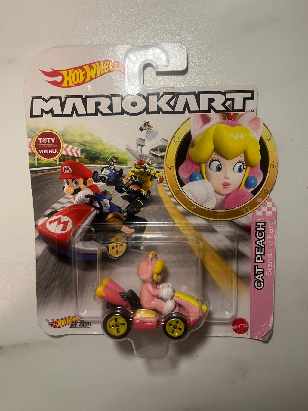 Cat Peach – Standard Kart – Mario Kart Hot Wheels – Nintendo sous Blister