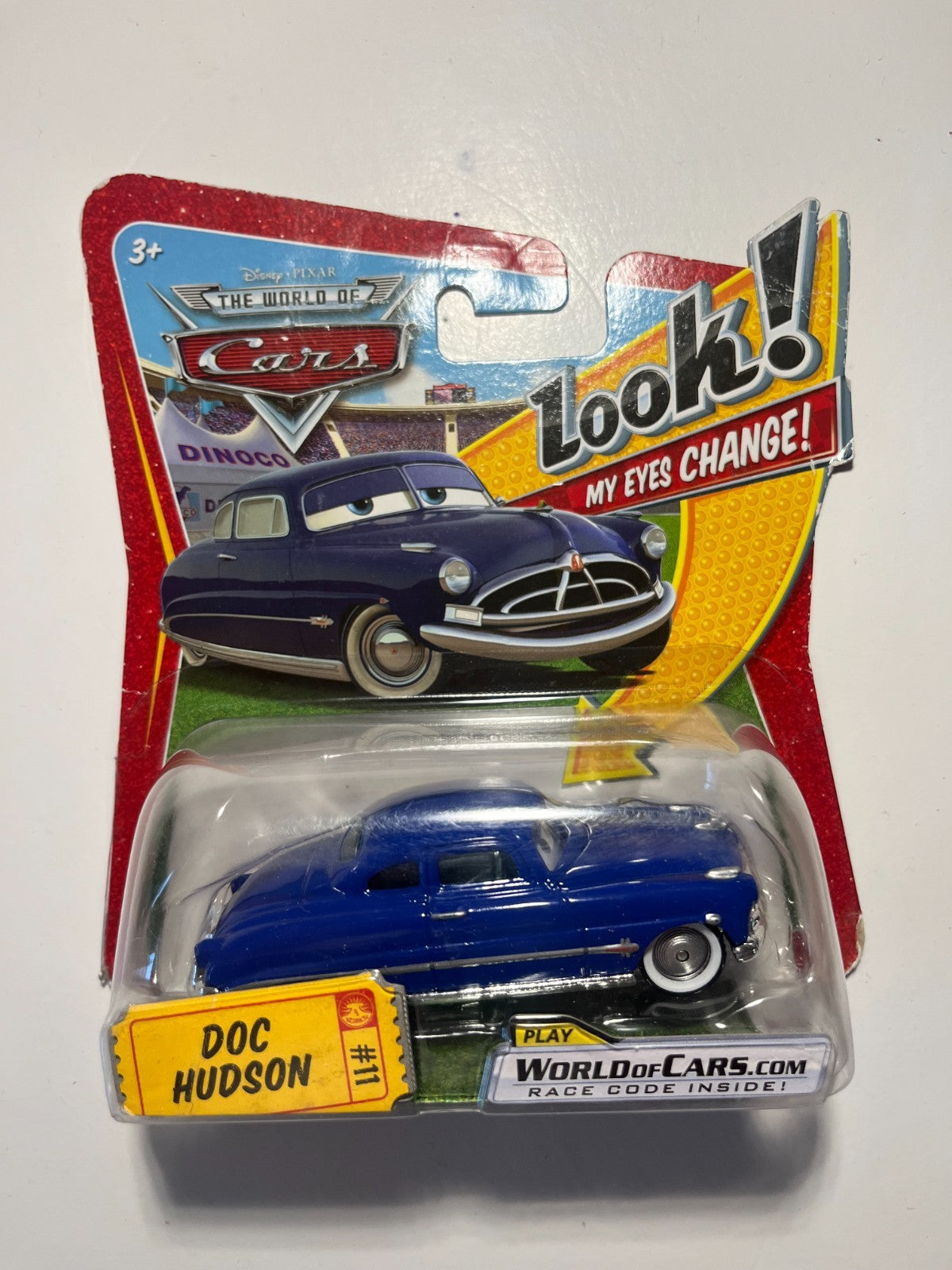 Voiture Cars Disney Pixar Doc Hudson avec yeux lenticulaires