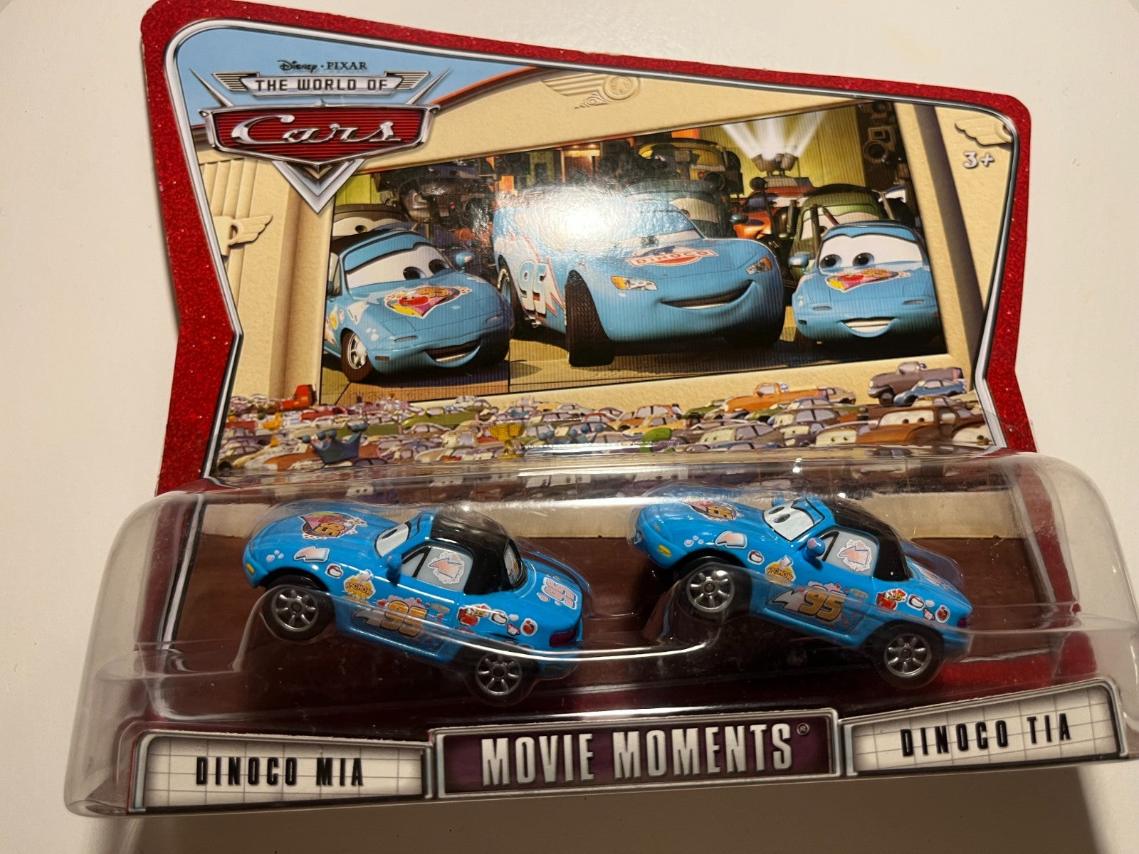 Coffret 2 Voitures Cars Disney Pixar Mia et Tia