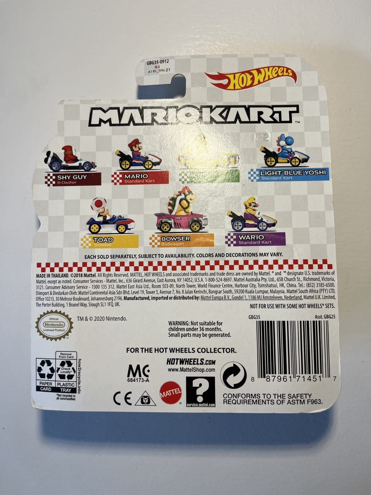 Voiture Hot Wheels Mario Kart - Light Blue Yoshi - standard kart