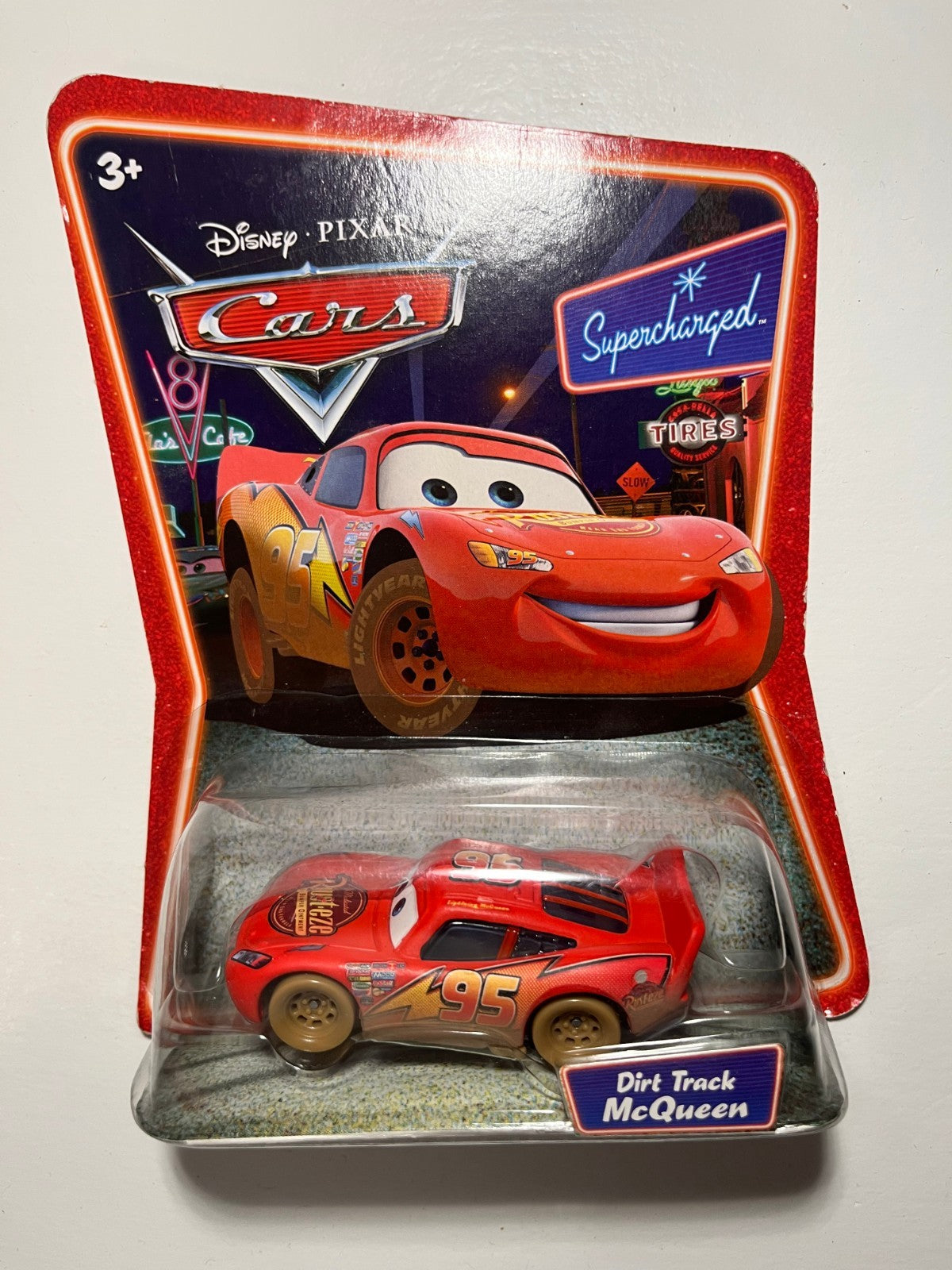 Voiture Cars Disney Pixar Flash Mcqueen dirt track