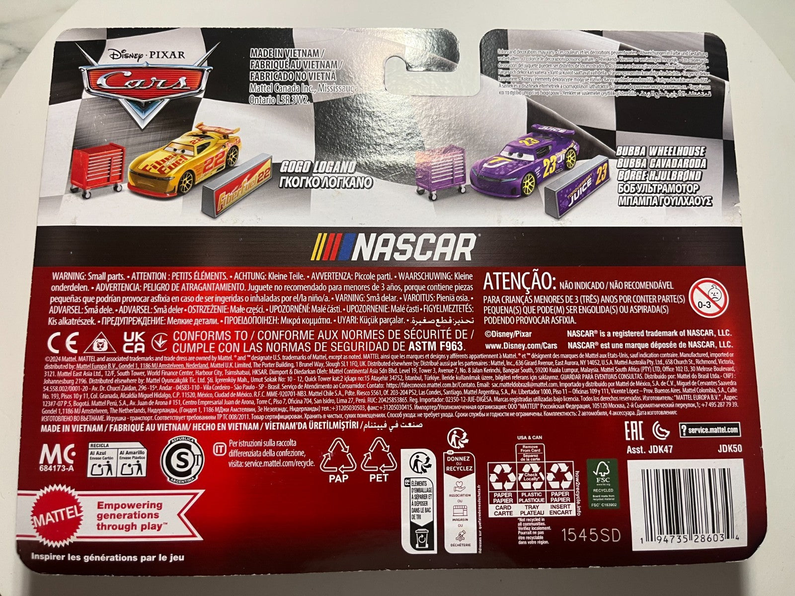 Coffret 2 Voitures Cars Disney Pixar Gogo Logano + Bubba Wheelhouse NASCAR