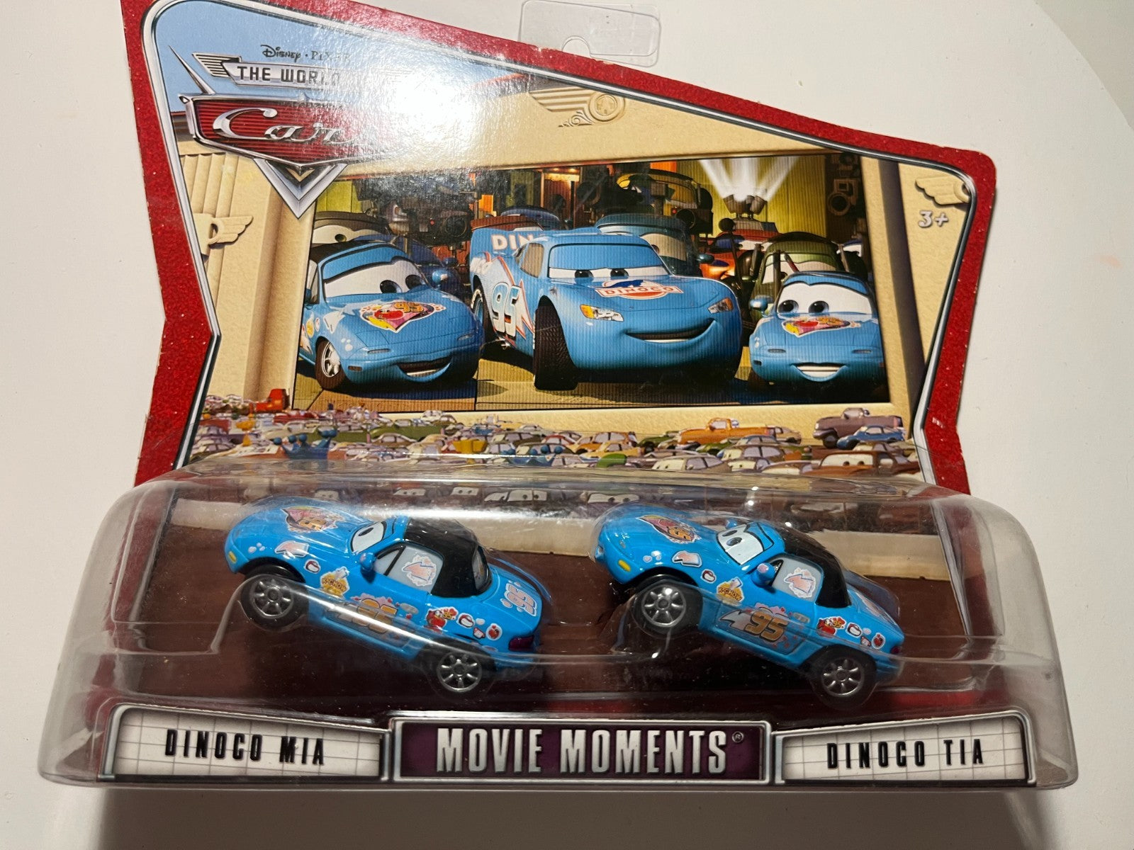 Coffret 2 Voitures Cars Disney Pixar Mia + Tia