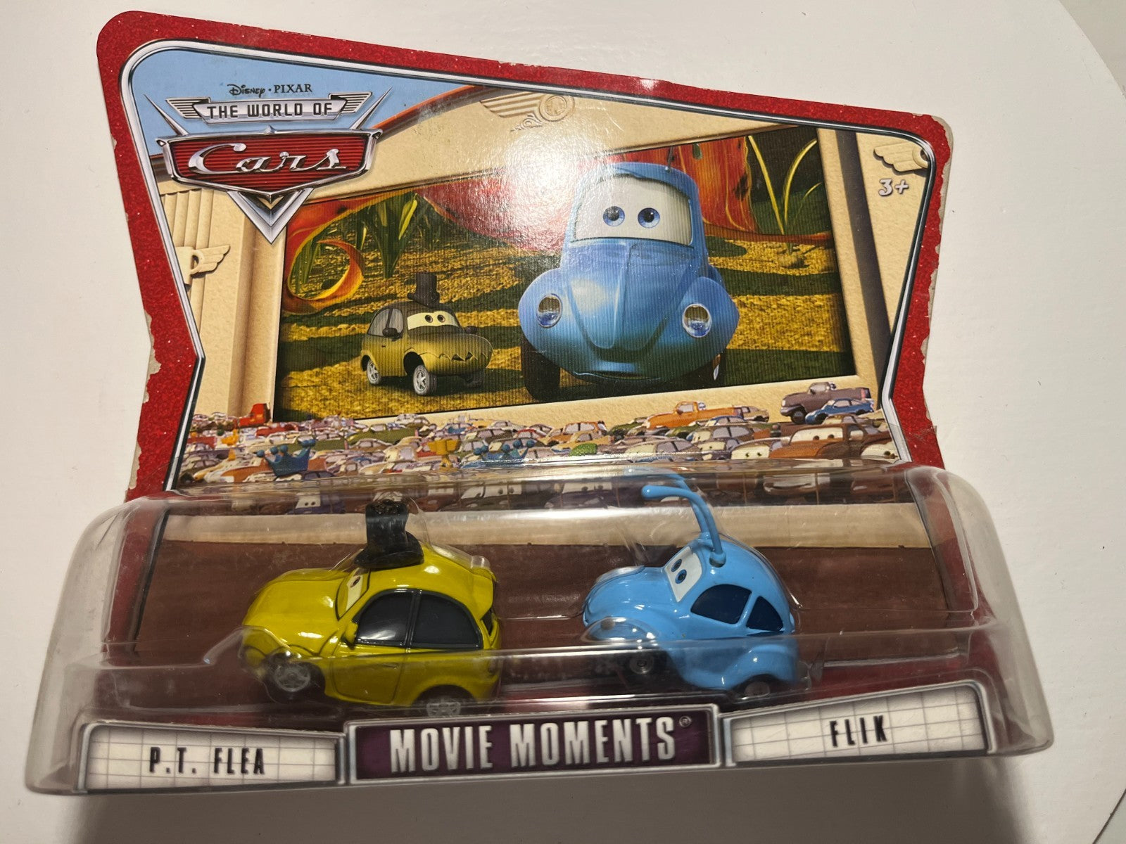Coffret 2 Voitures Cars Disney Pixar P.T Flea + Flik