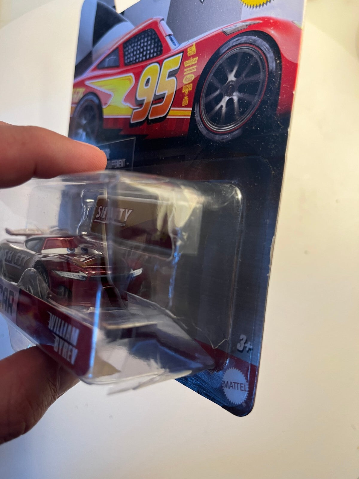 Voiture Cars Disney Pixar William Byrev NASCAR blister abimé mais voiture neuve