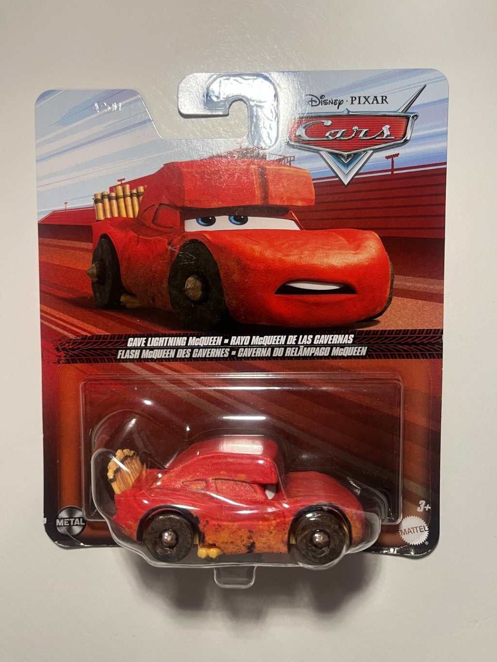 Voiture Cars Disney Pixar Flash Mcqueen des cavernes