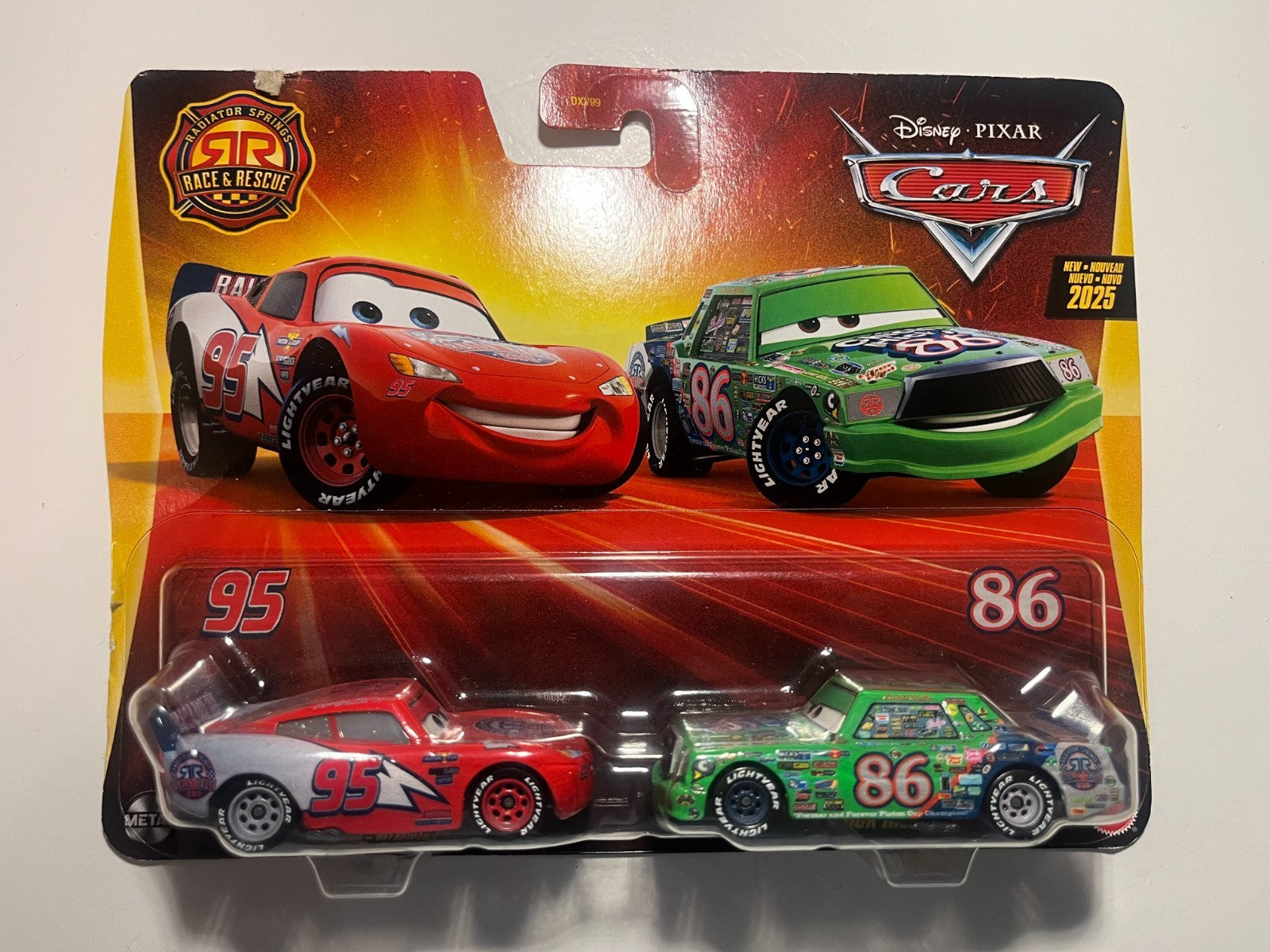Coffret 2 Voitures Cars Disney Pixar Flash Mcqueen + Chicks Hicks