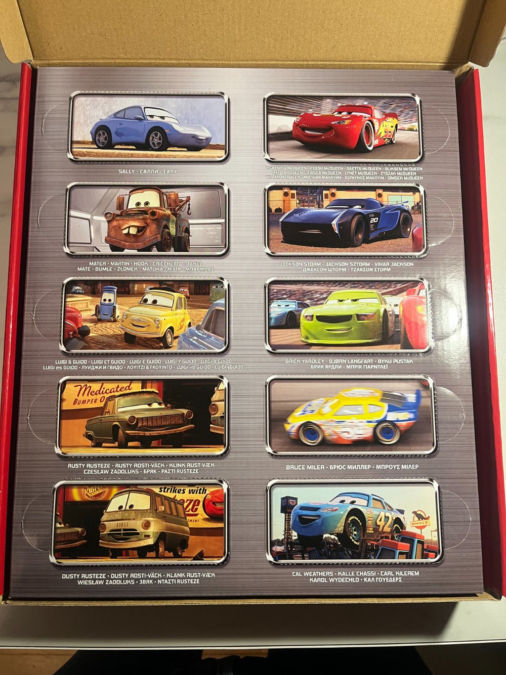 Coffret de 11 Voitures Cars Disney Pixar