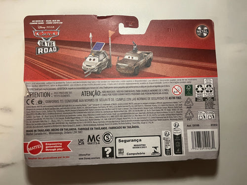 Coffret 2 Voitures Cars Disney Pixar Ken Enginoko + Justin Roadritter