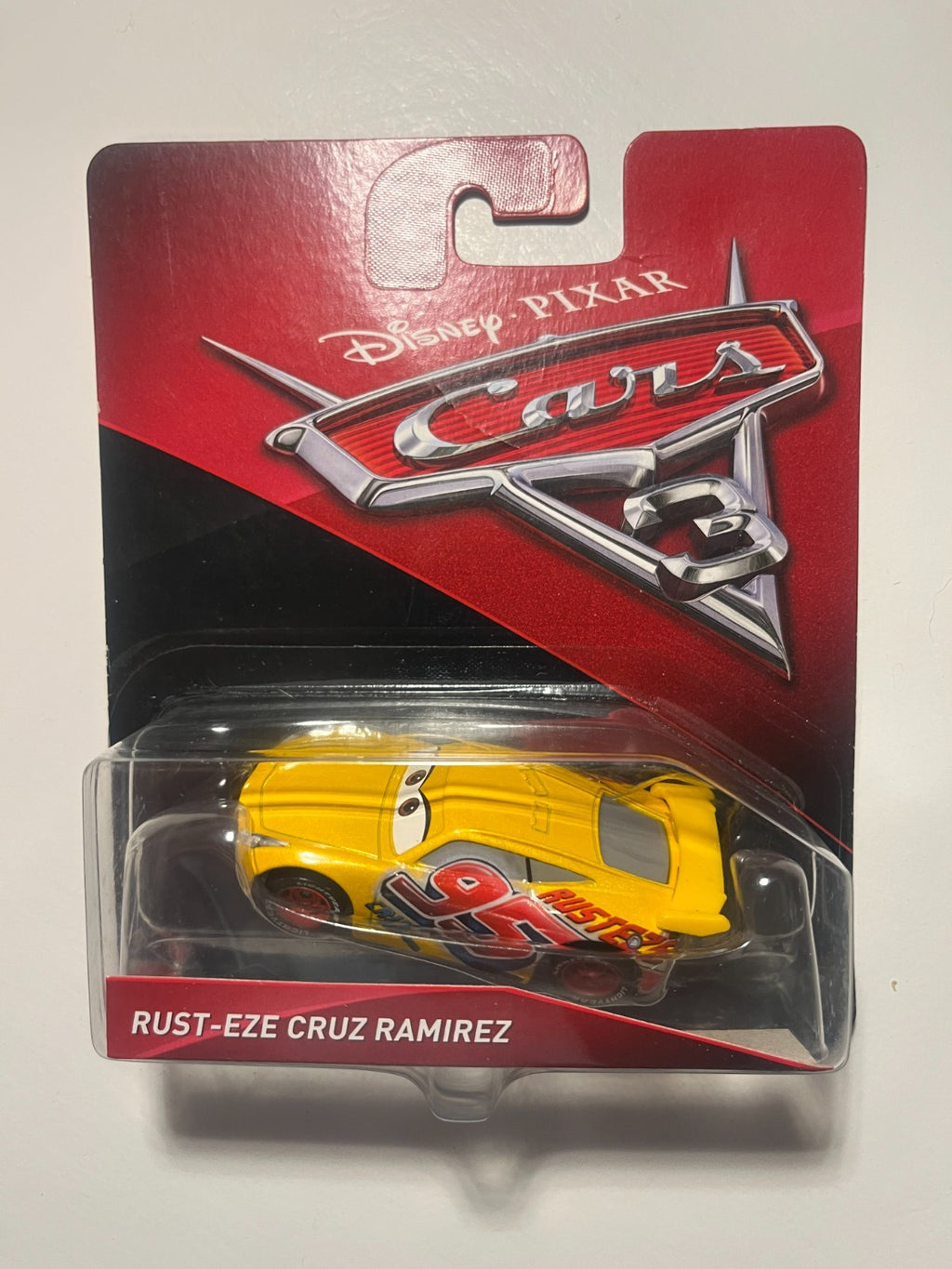 Voiture Cars Disney Pixar Cruz Ramirez Rusteze