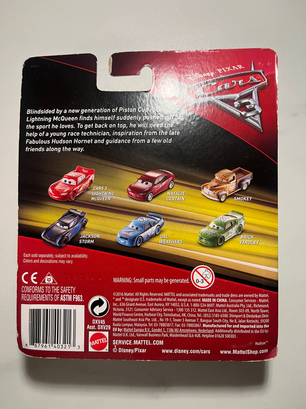 Rust-eze Racing Center Lightning McQueen (Target Exclusive) – Disney Pixar Cars – Mattel – Neuf sous blister