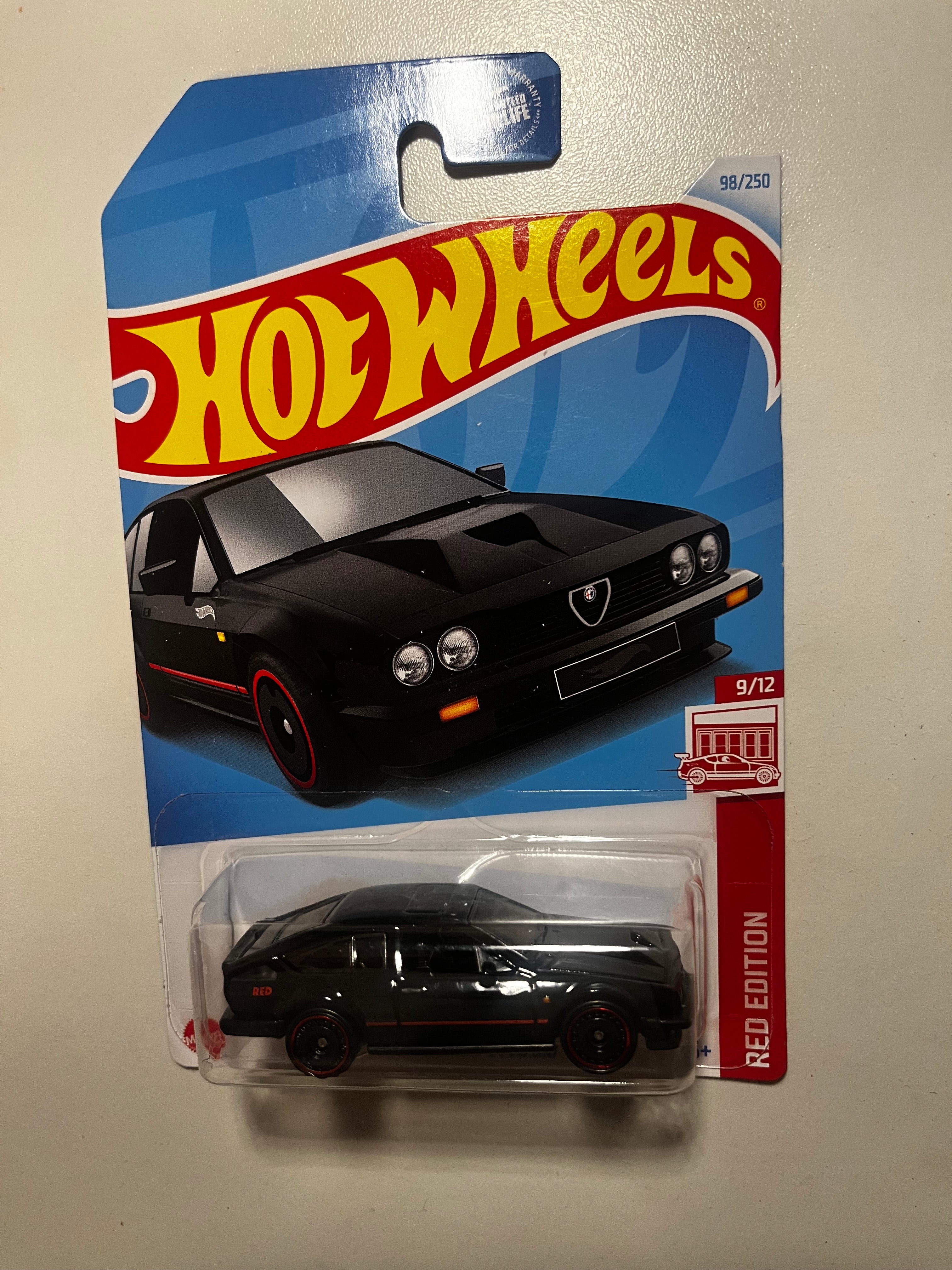 Alfa Romeo GTV6 3.0 RED Edition (9/12)